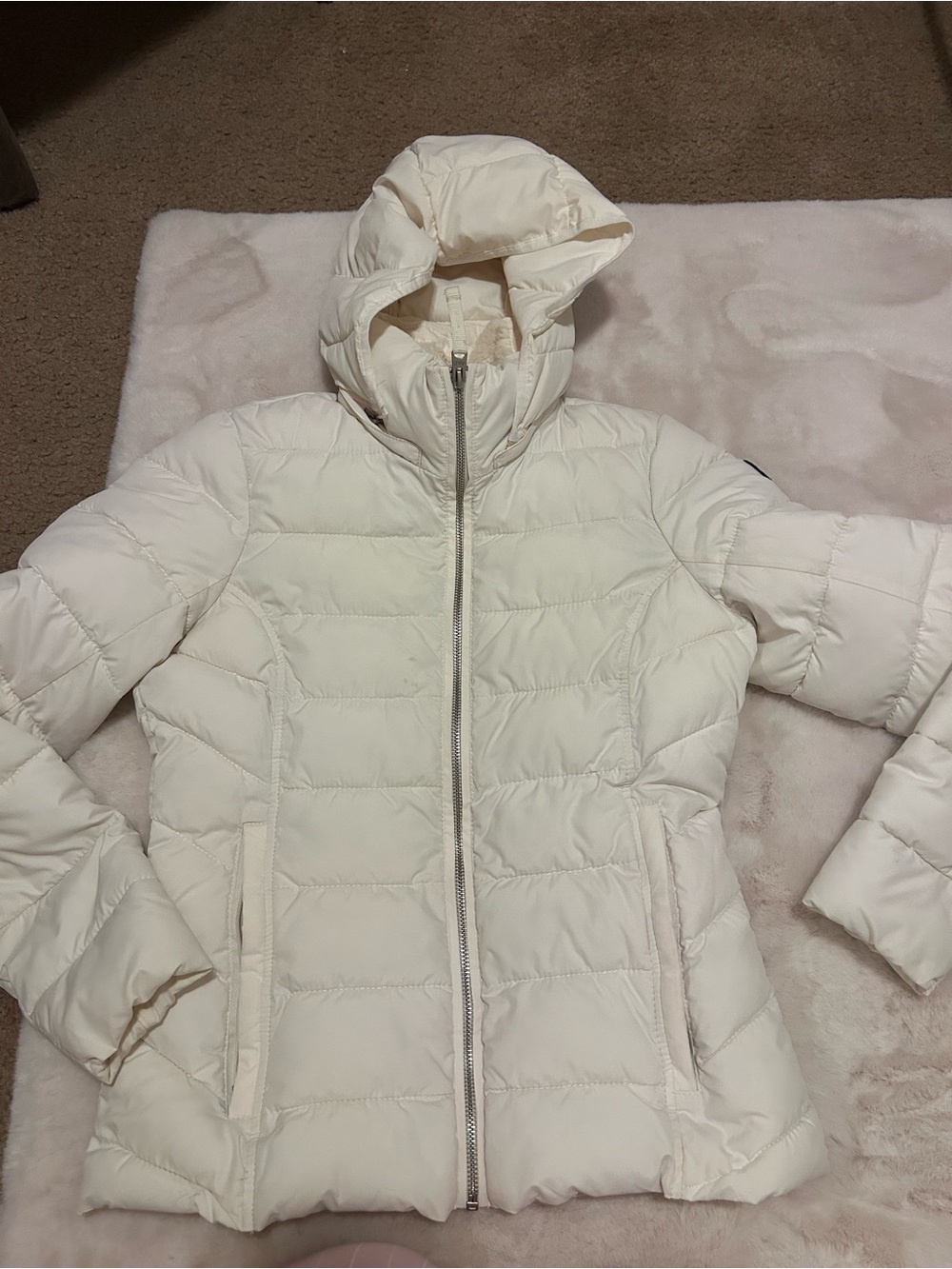 Abercrombie & Fitch Off-White Quilted Puffer Jacket with Hood
